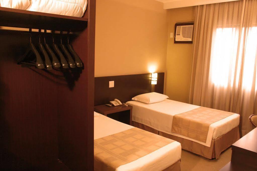 Hotel Campo Largo Comfort Exterior foto